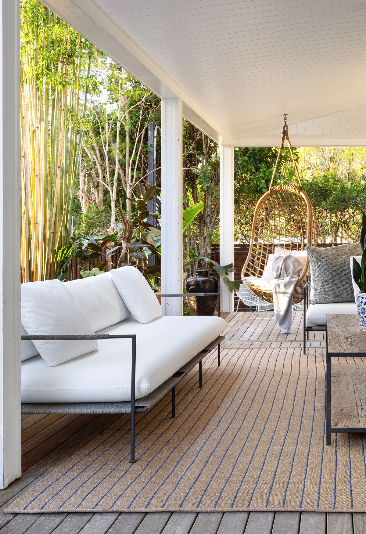 Outdoor Rugs Australia: How to Choose for Your Patio or Deck