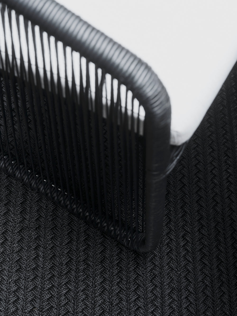 Aman Rug (300 x 400)