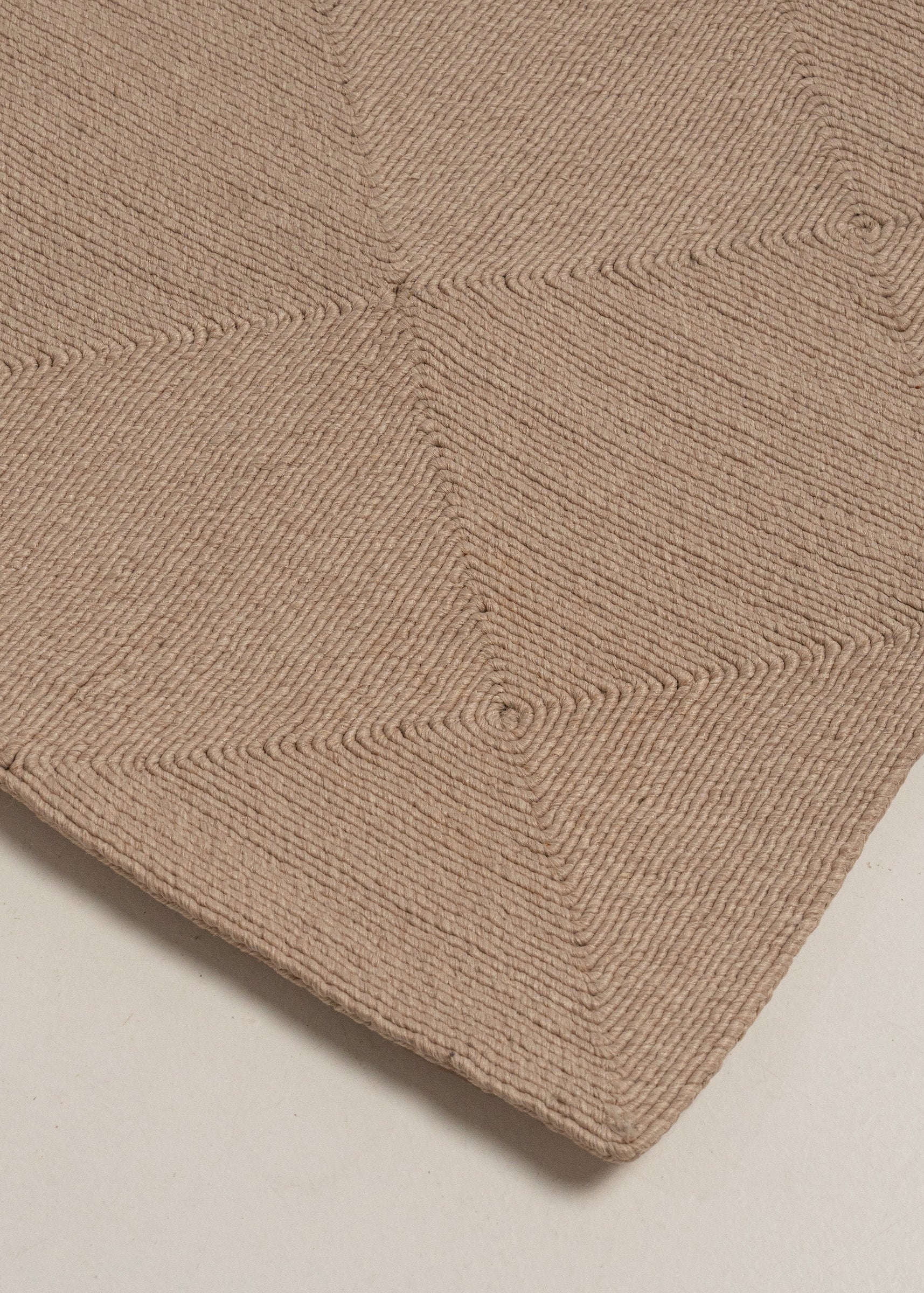 The Capella Rug (160 x 240)